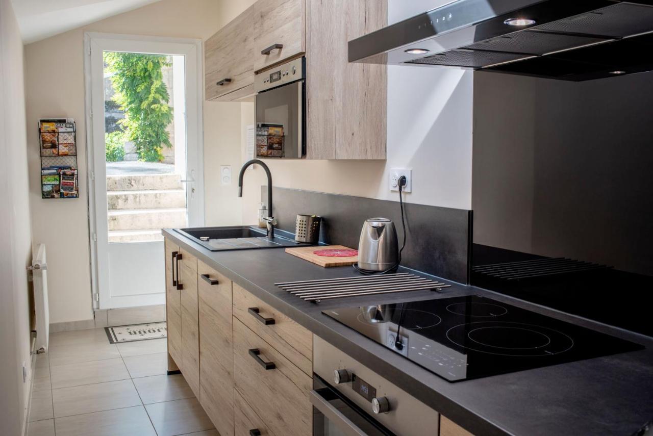 Au Coeur Du Village Bassillac Perigueux エクステリア 写真